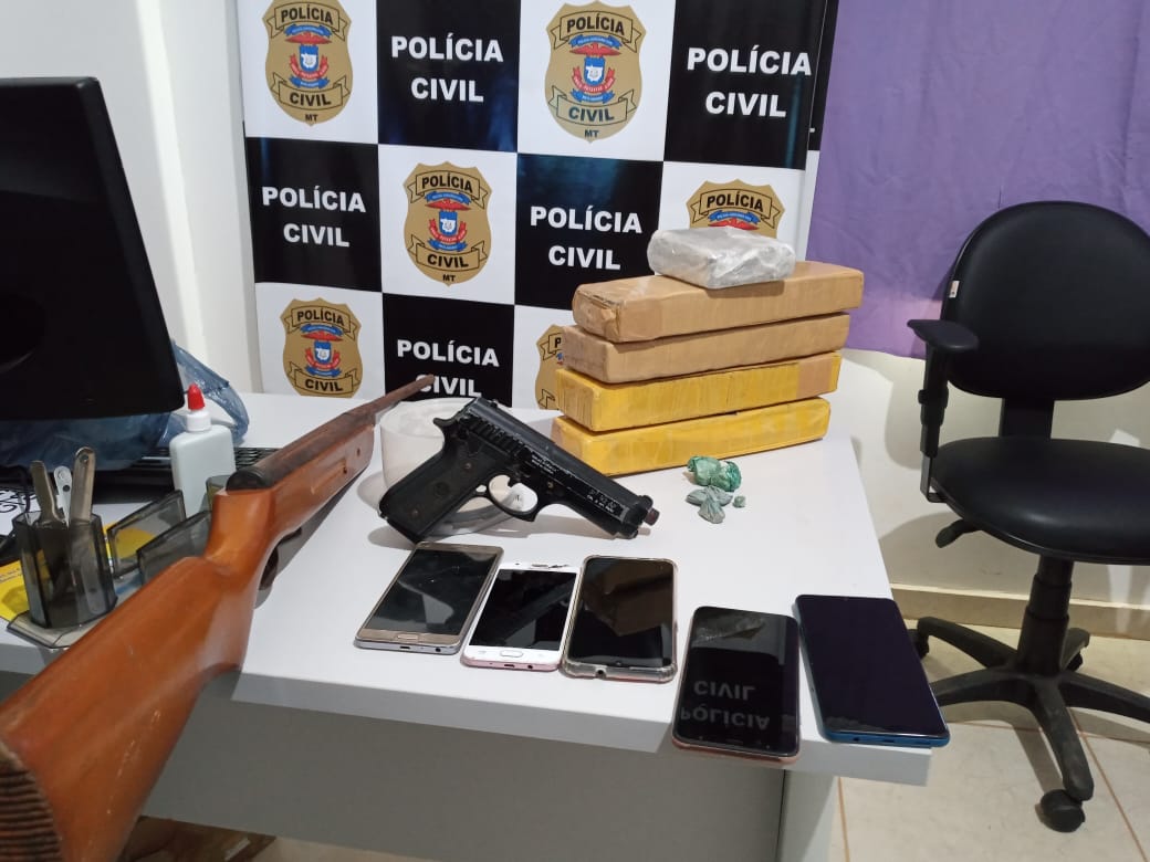 COLNIZA: Polícia Civil apreende 5 tijolos de maconha, arma de fogo e prende 7 suspeitos