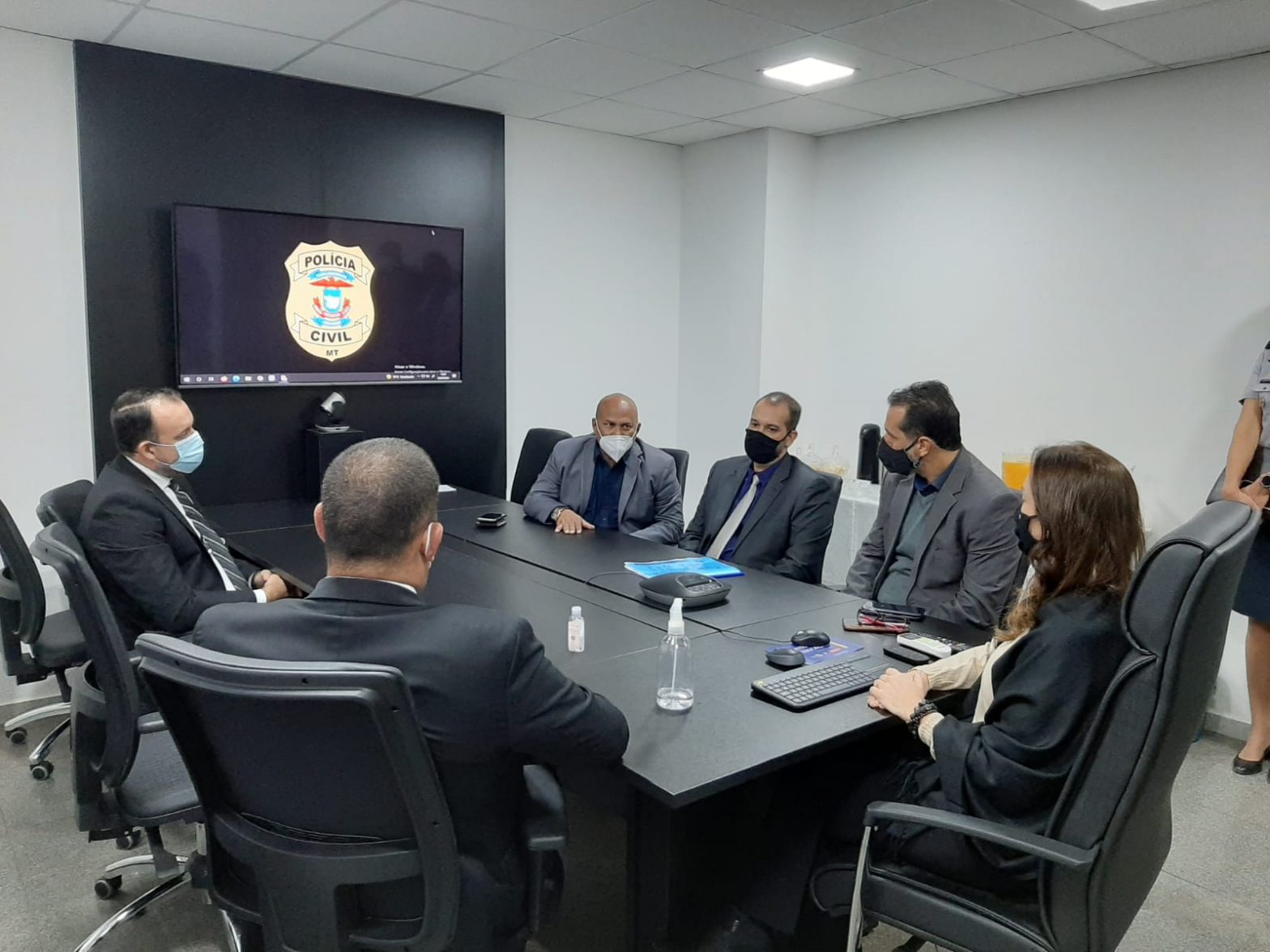 Secretário nacional de Segurança Pública visita sede da Polícia Civil em Cuiabá