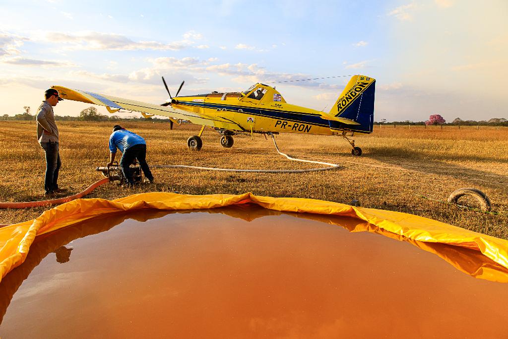 PANTANAL EM POCONÉ: Aviões em ação para auxiliar no combate a incêndio