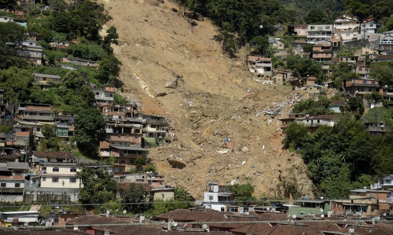 Câmara aprovou novas exigências para prefeituras em plano contra situações de risco