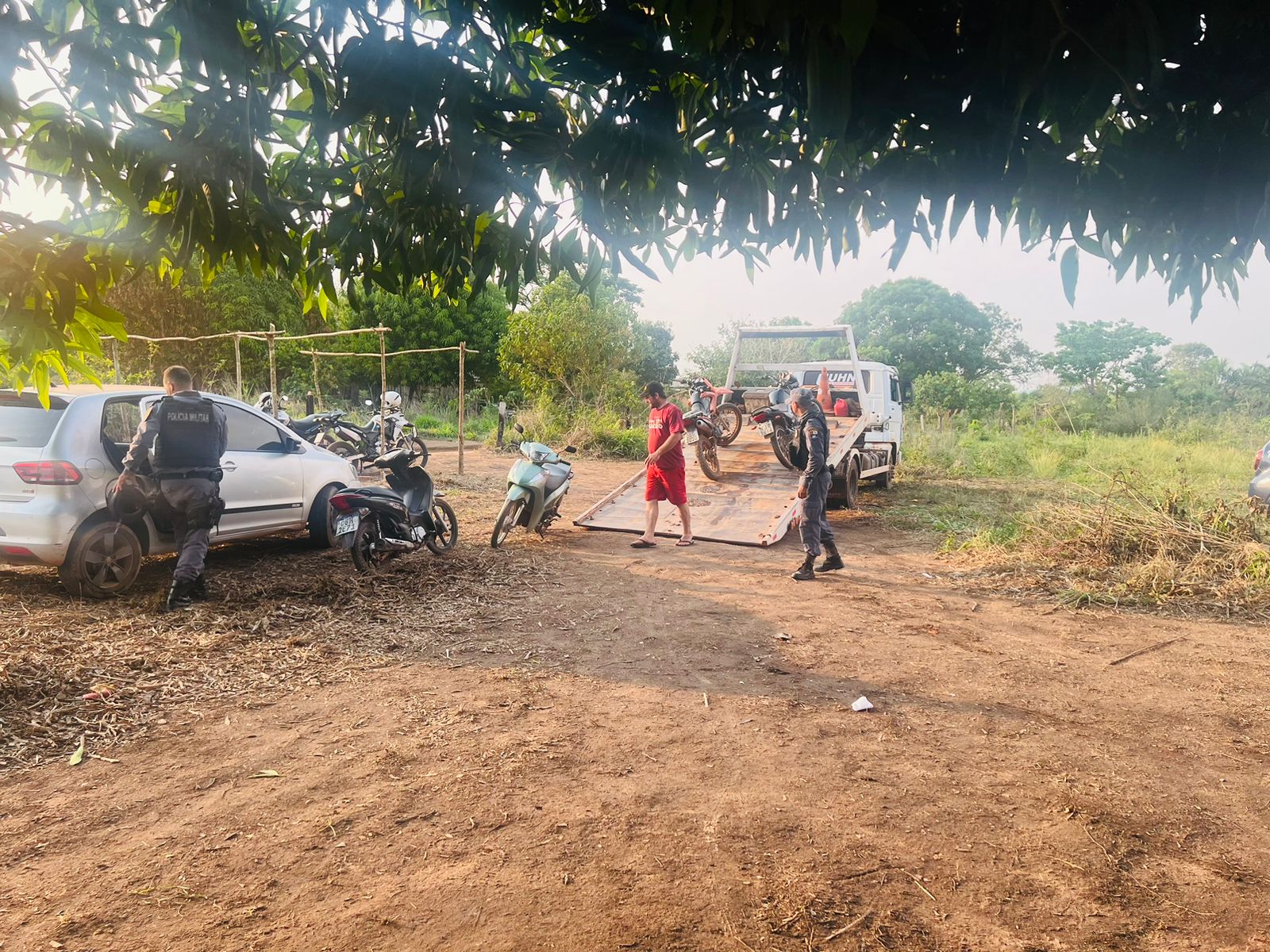 MATUPÁ: Ação integrada de forças de segurança prende 22 pessoas por invasão a propriedade rural