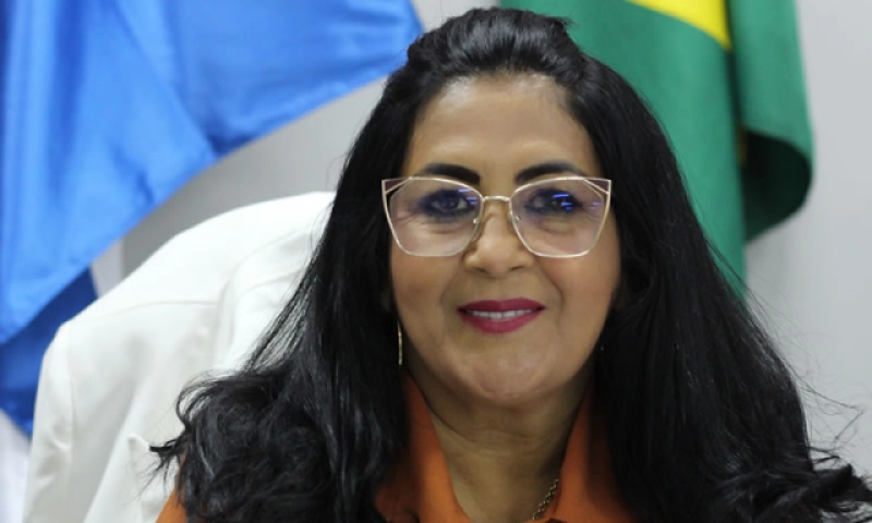 CÂMARA APROVOU: Mês do Trânsito – Maio amarelo: Vereadora Jocilma Amaral solicita 200 mil reais para ser investido na sinalização de trânsito em Poconé