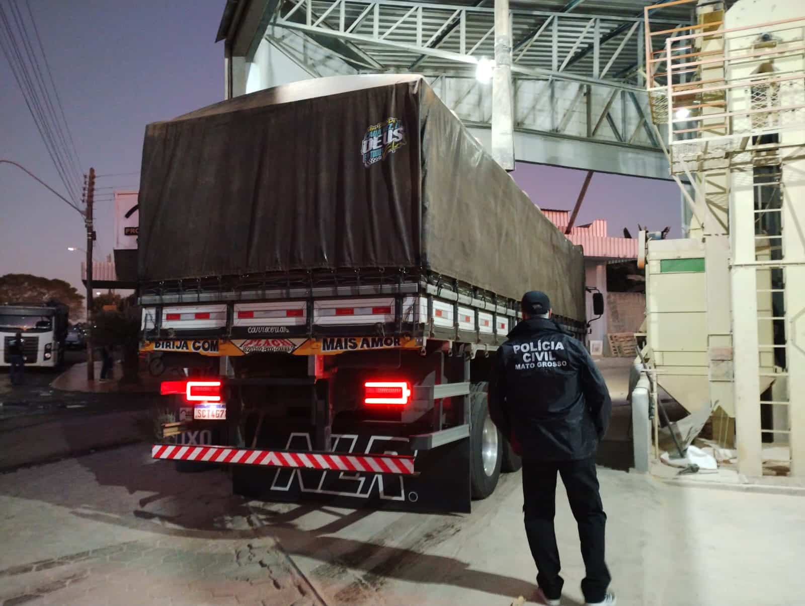 CÁCERES: Operação integrada cumpre 10 ordens judiciais contra esquema na venda e transporte de grãos em MT