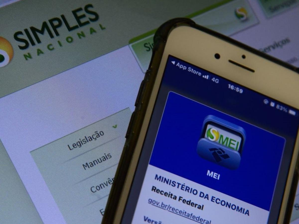 SIMPLES NACIONAL: Pequenos empreendedores têm até o fim do mês para se reenquadrar