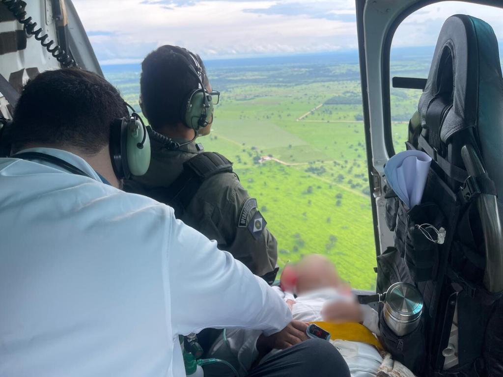 SALTO DO CÉU: Após chuvas Ciopaer realiza transferência de paciente para Cáceres